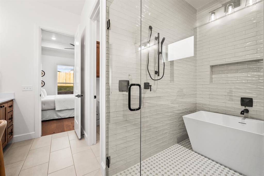 5705 NW 154th Terrace