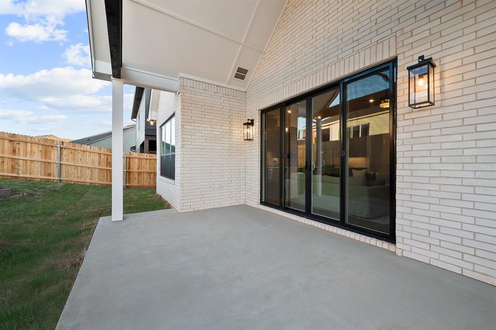 5705 NW 154th Terrace