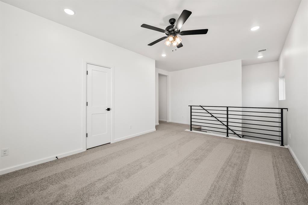 5705 NW 154th Terrace