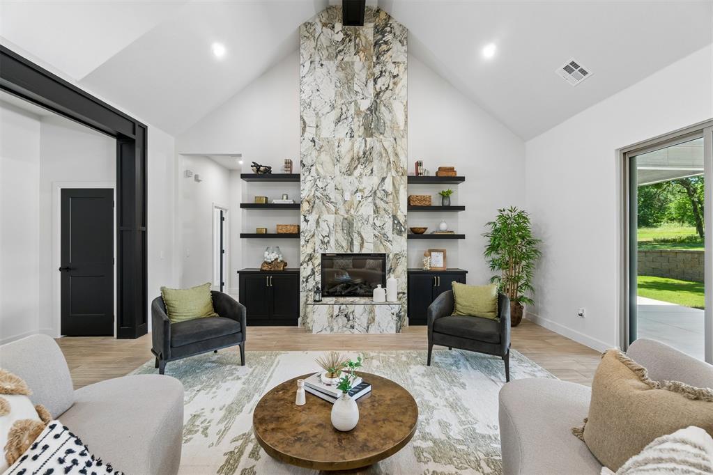 12800 Hidden Trail