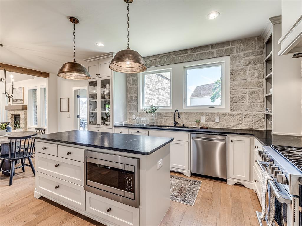 7308 Sunset Sail Avenue