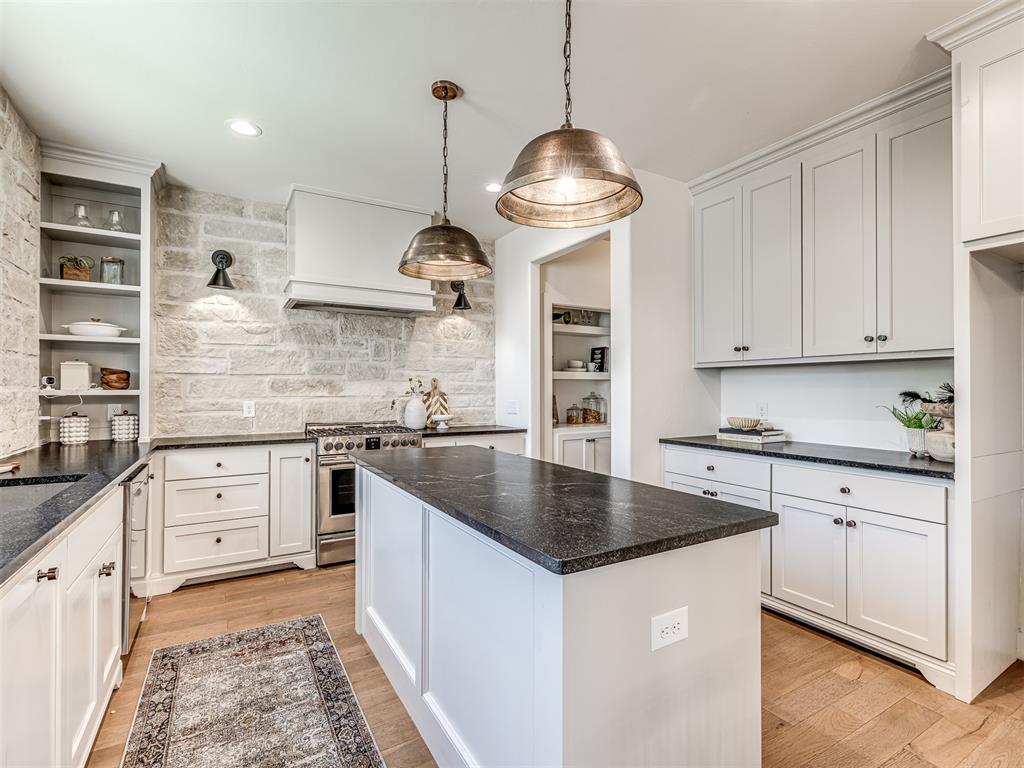 7308 Sunset Sail Avenue