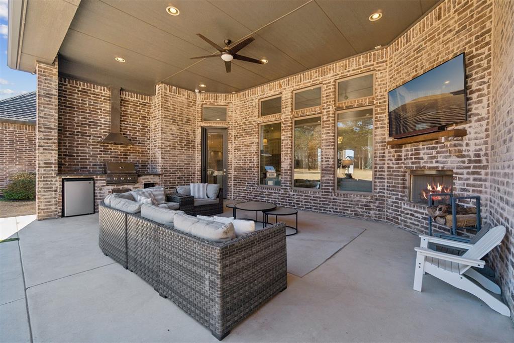 5100 Isle Bridge Court