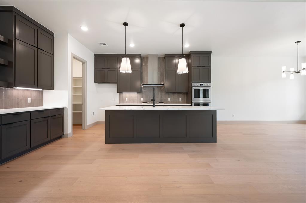 5800 NW 154th Terrace