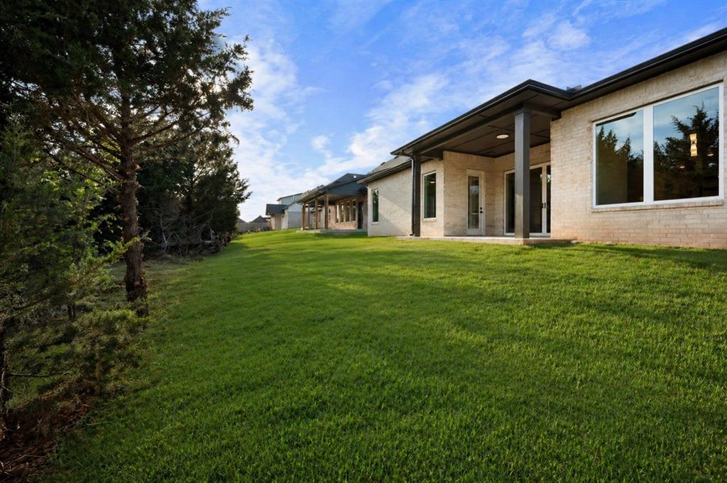 5800 NW 154th Terrace