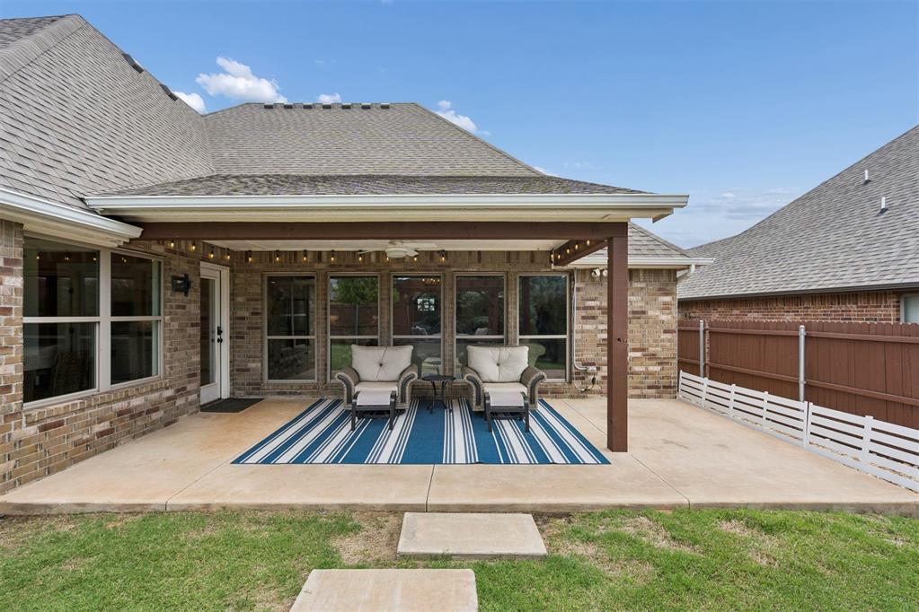 901 NW 184th Court