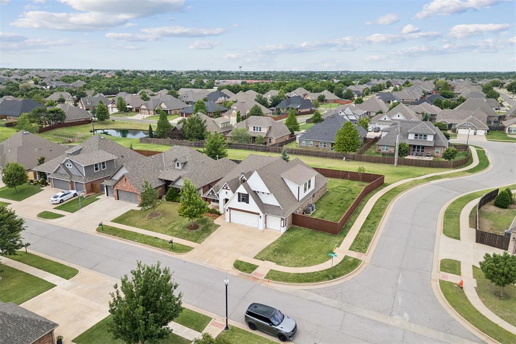 901 NW 184th Court