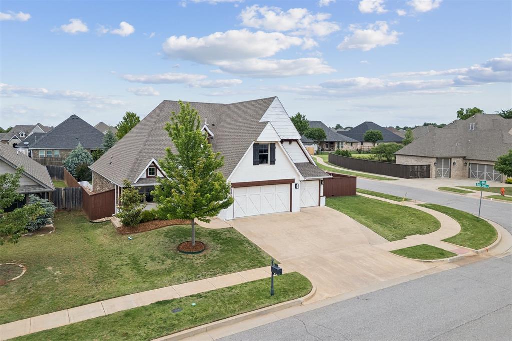 901 NW 184th Court
