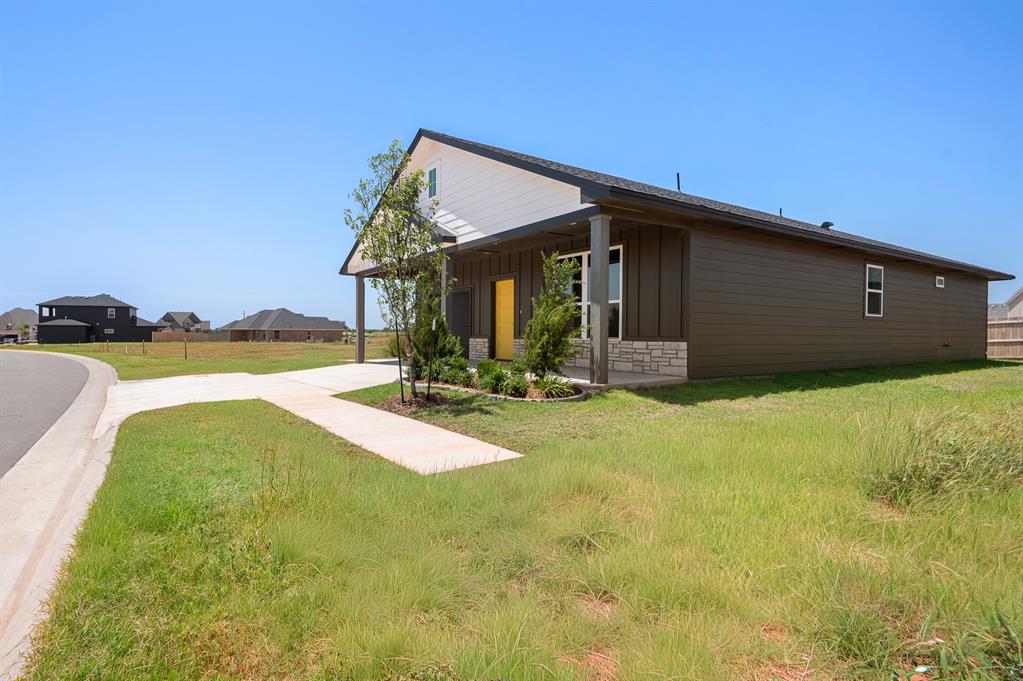 4105 NW 180th Terrace