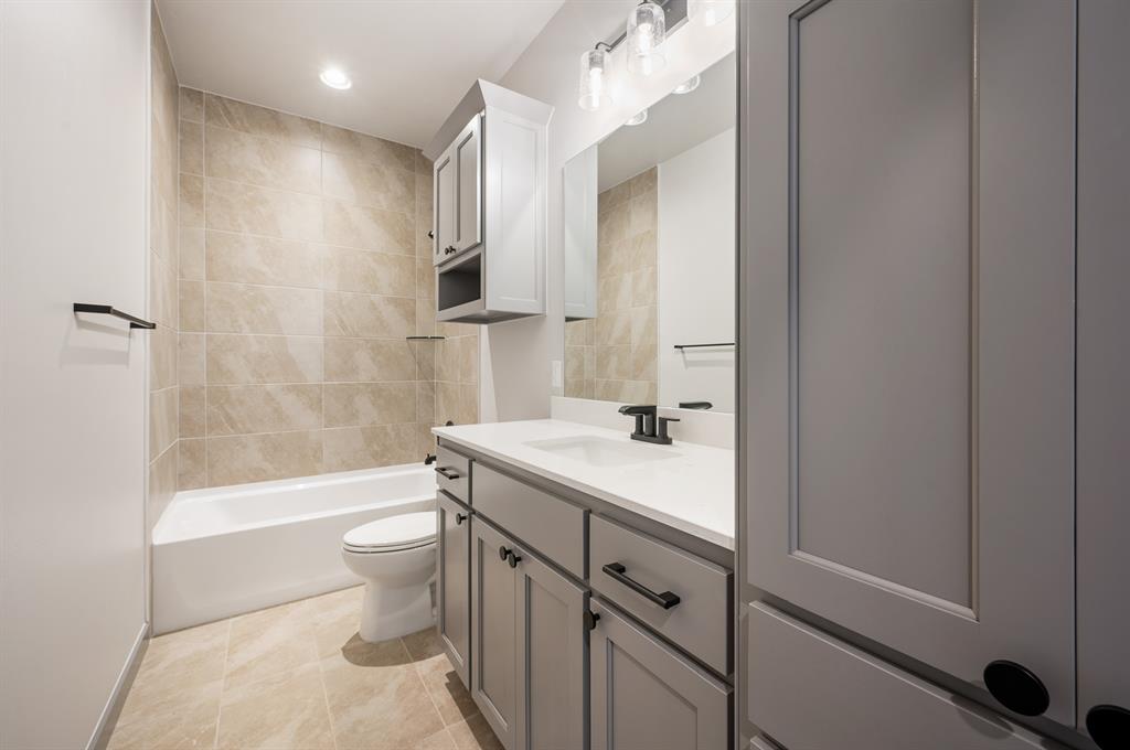 4105 NW 180th Terrace