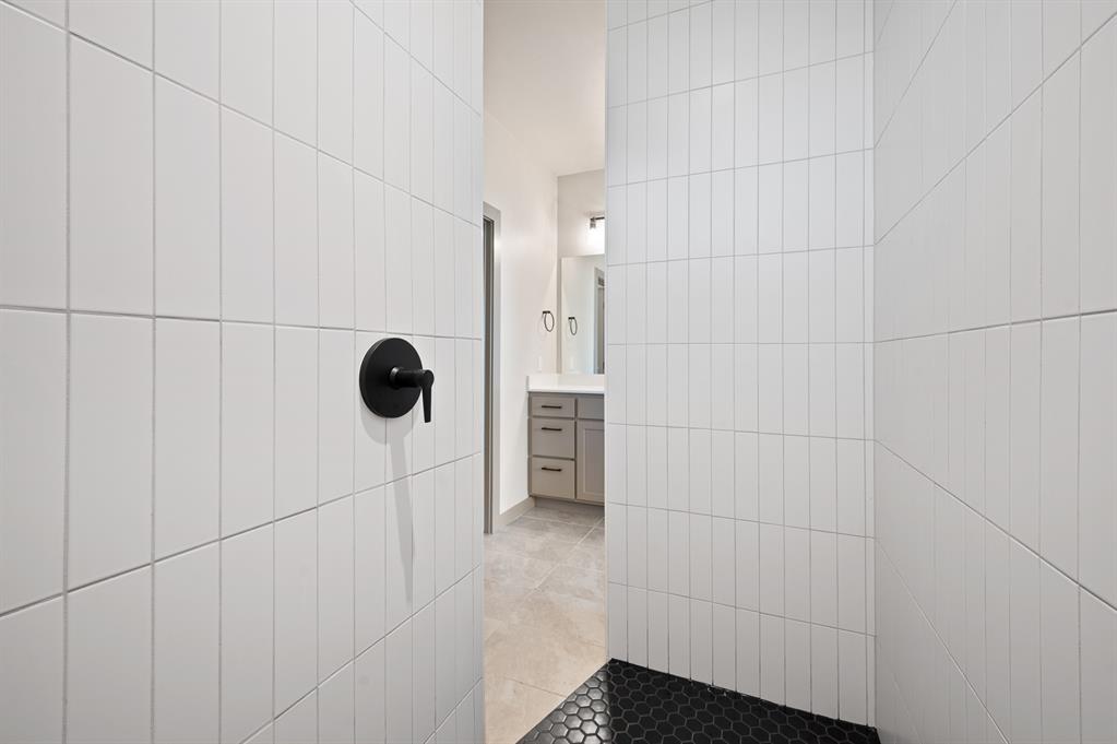 4105 NW 180th Terrace
