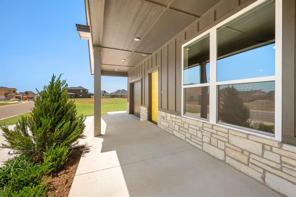 4105 NW 180th Terrace