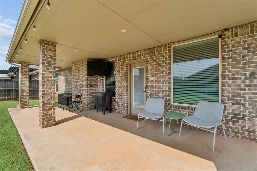 8304 NW 159th Street