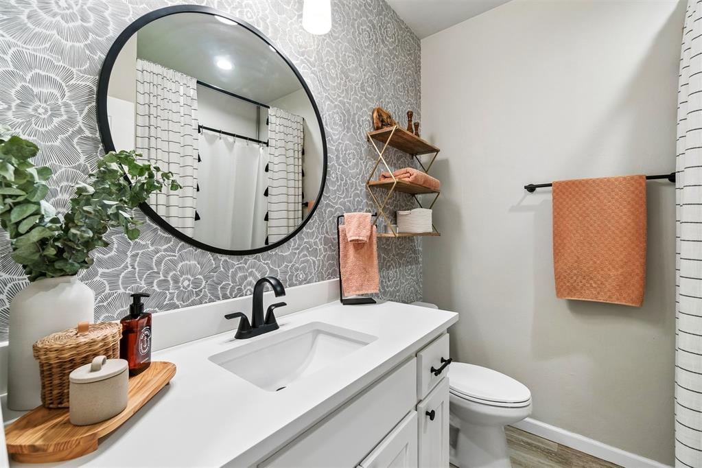 8304 NW 159th Street