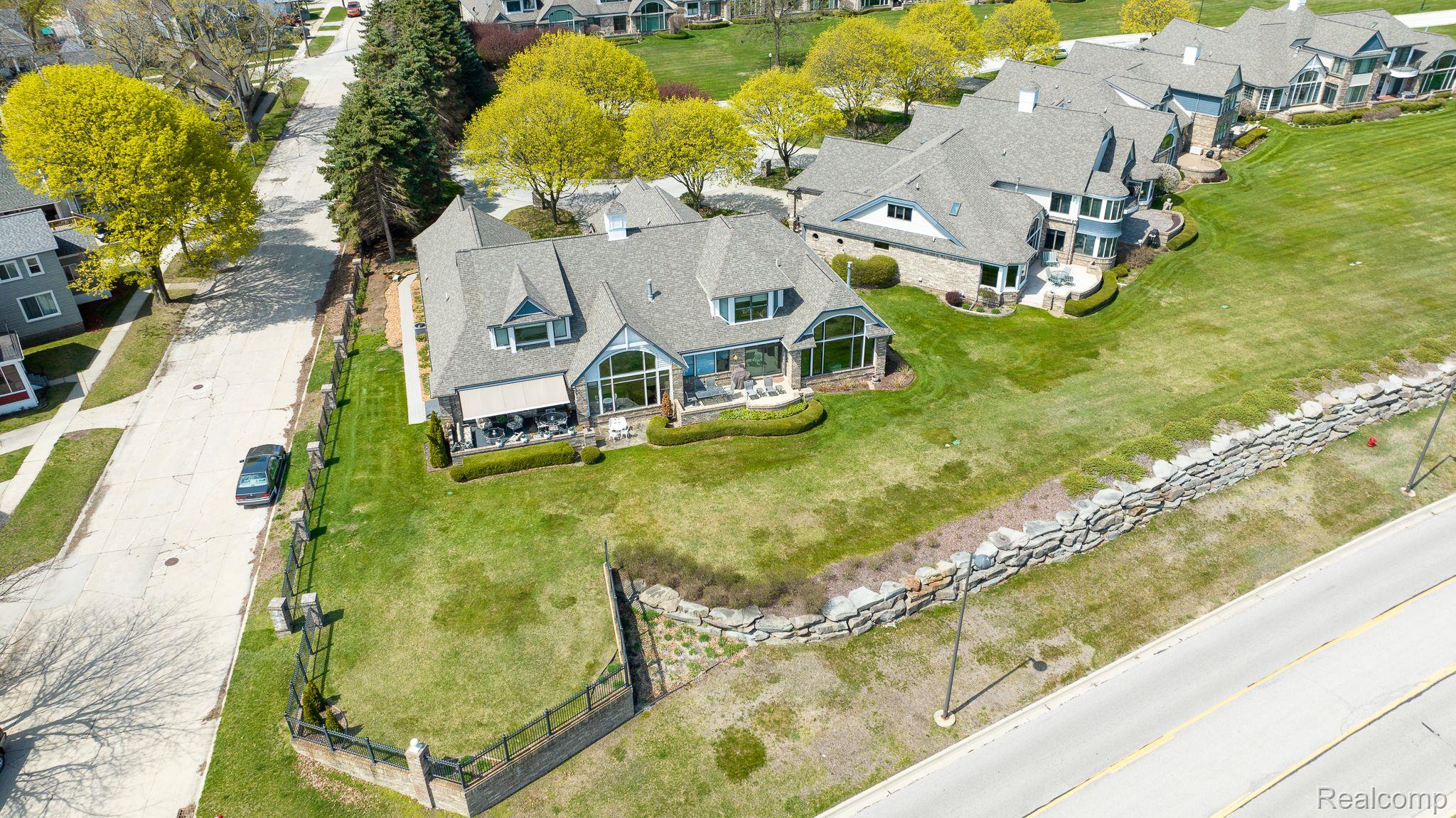 1500 EDISON SHORES Place 34