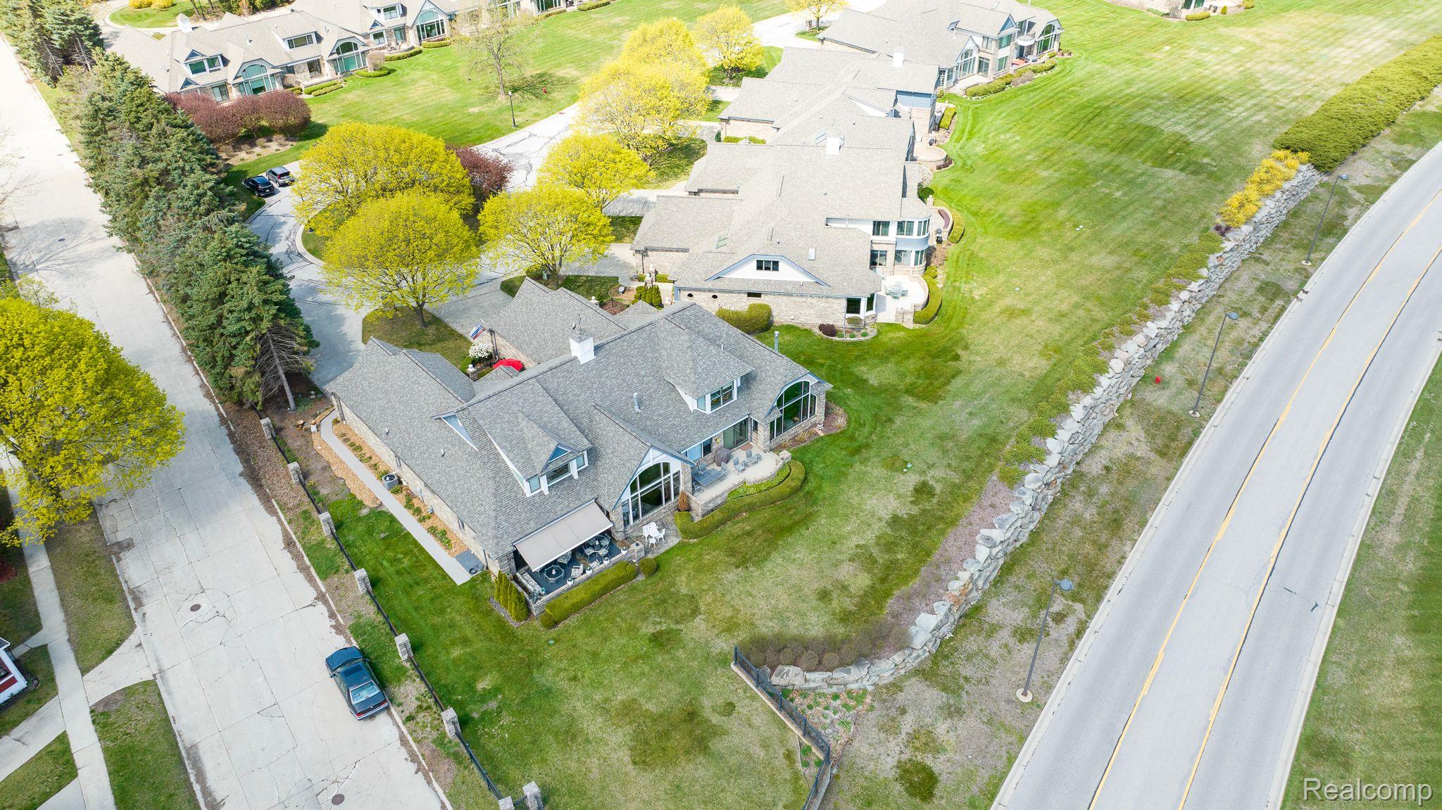 1500 EDISON SHORES Place 34