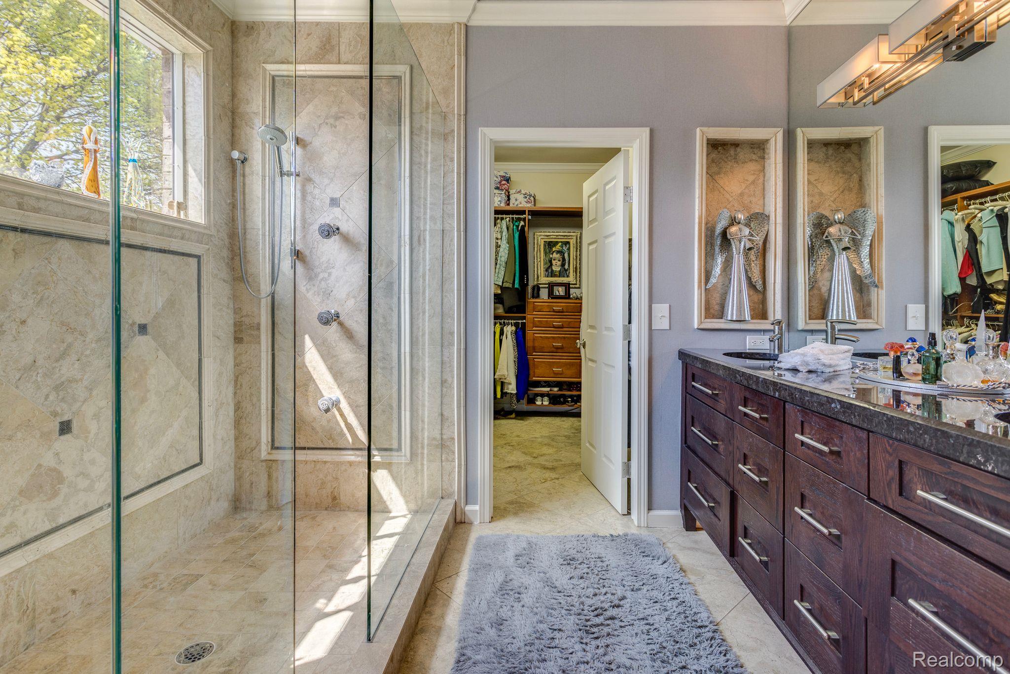 1500 EDISON SHORES Place 34