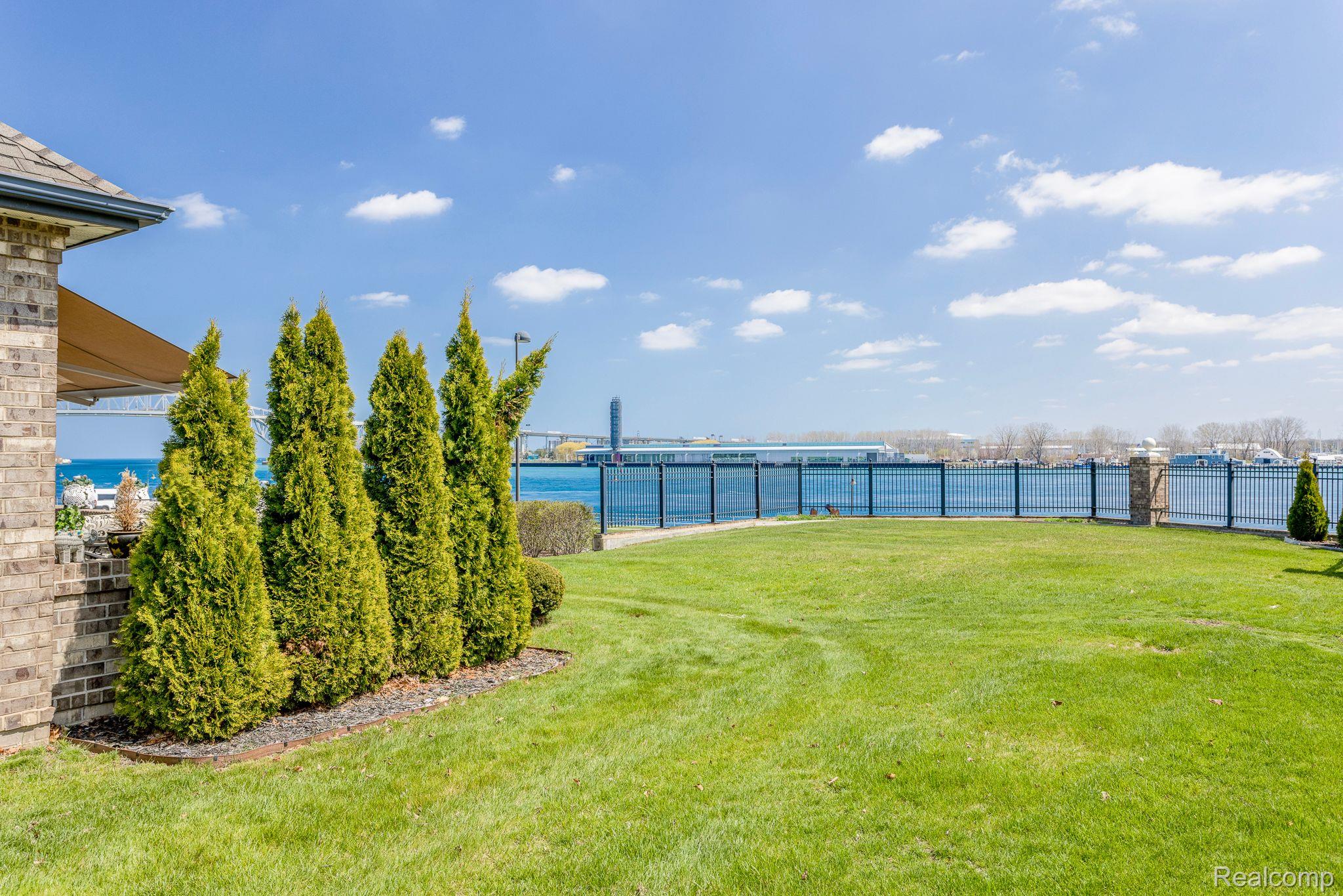 1500 EDISON SHORES Place 34