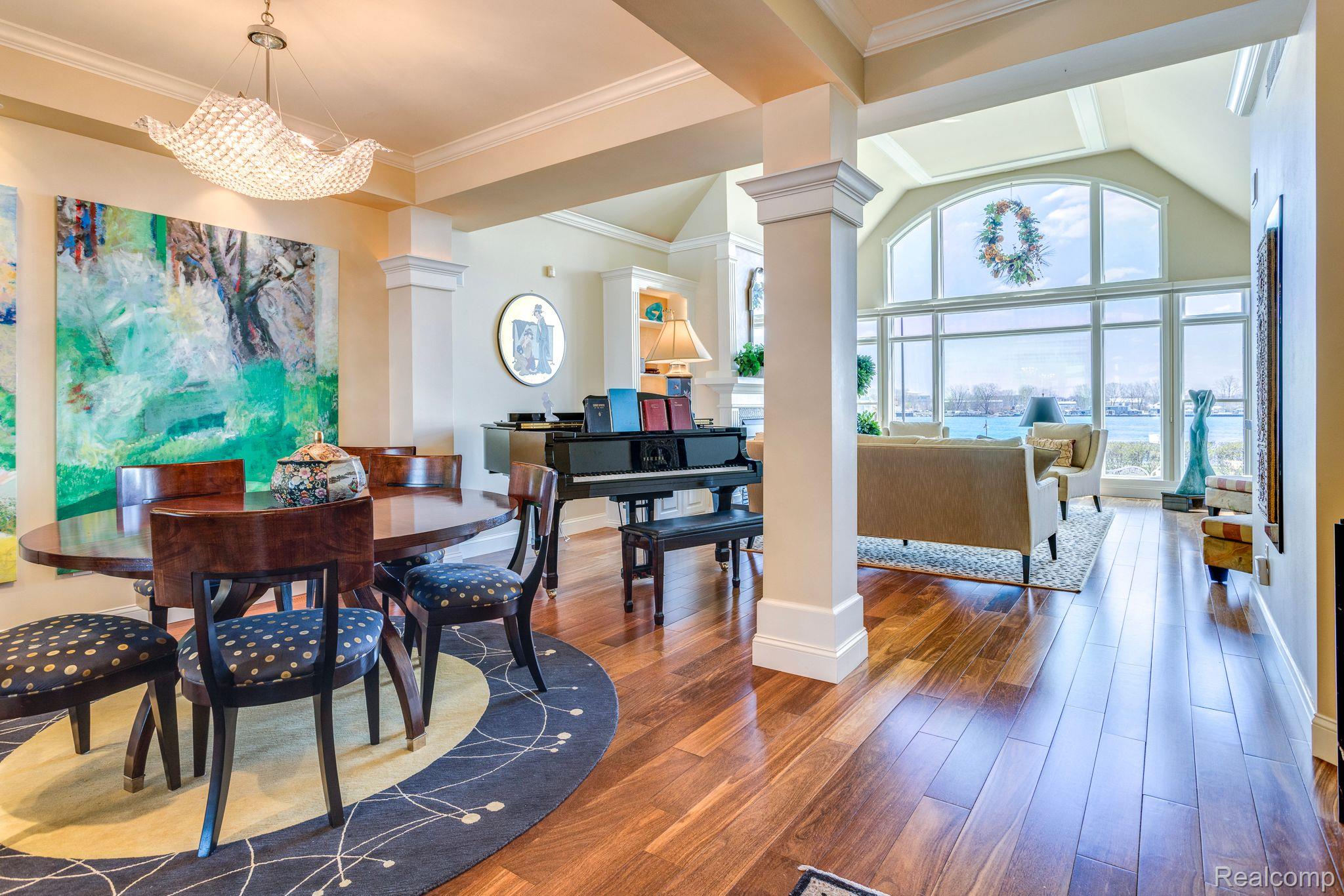 1500 EDISON SHORES Place 34