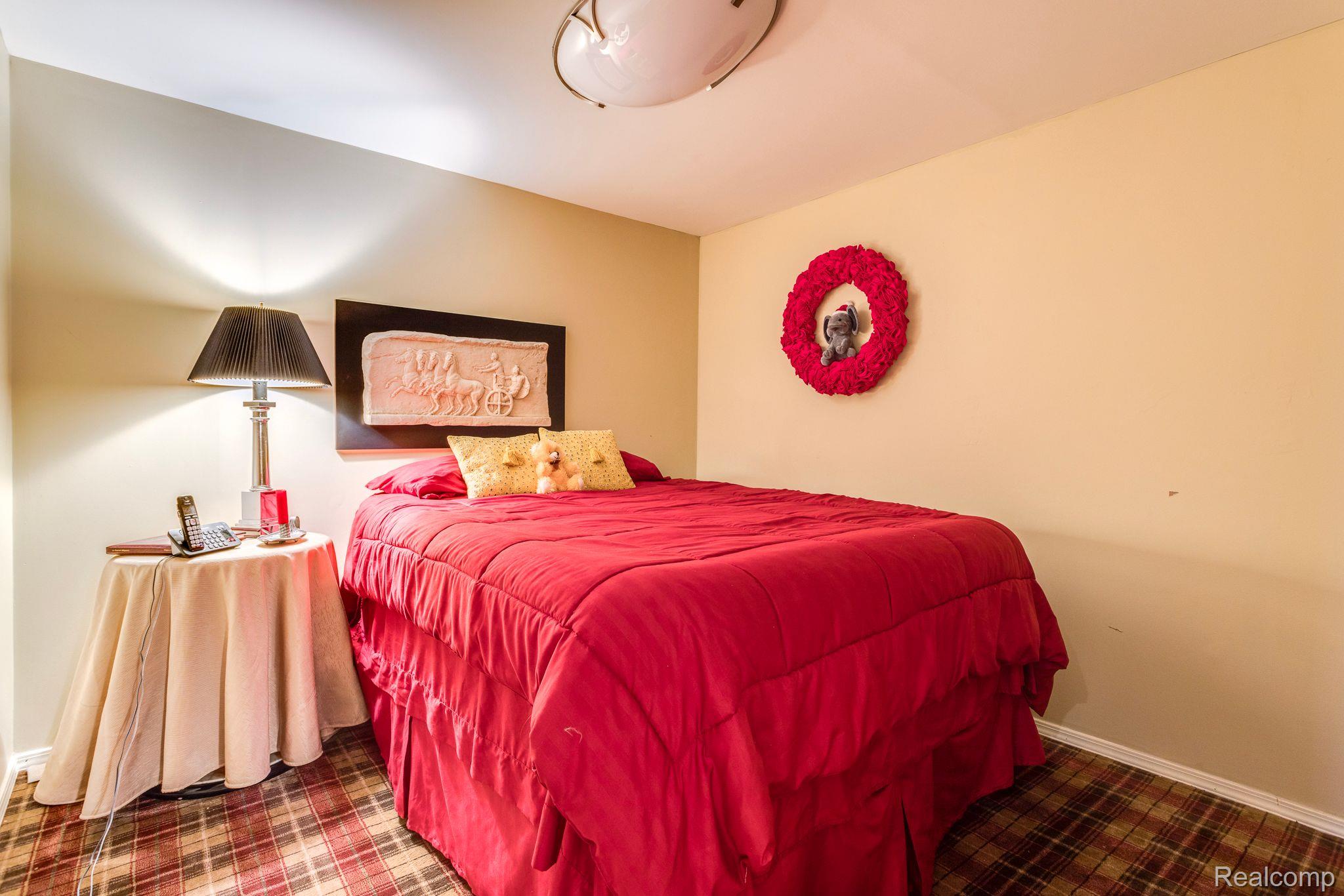 1500 EDISON SHORES Place 34