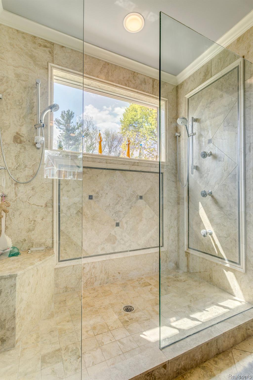1500 EDISON SHORES Place 34
