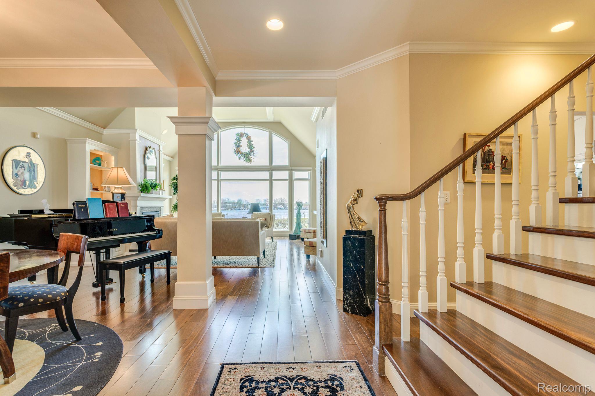 1500 EDISON SHORES Place 34