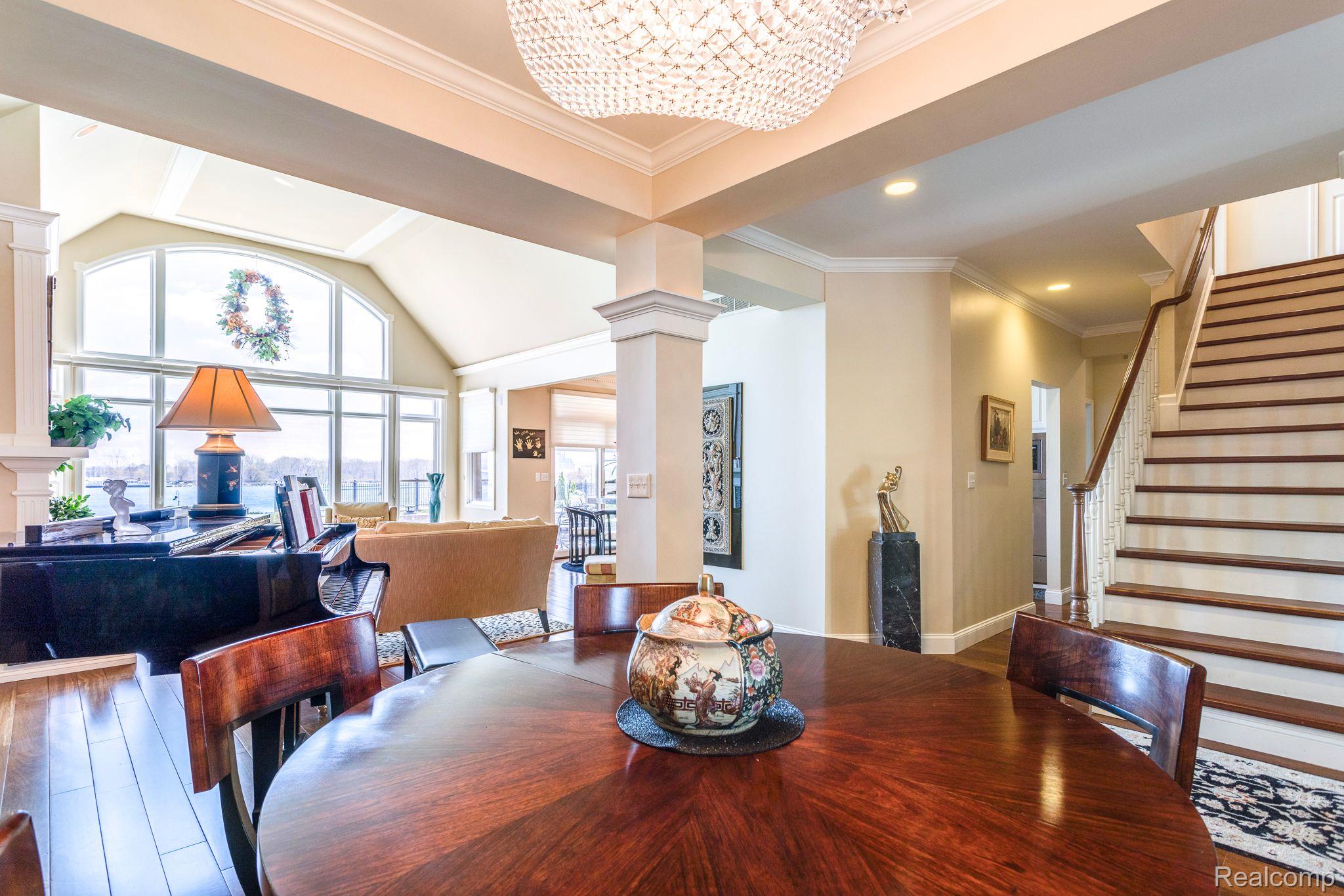 1500 EDISON SHORES Place 34
