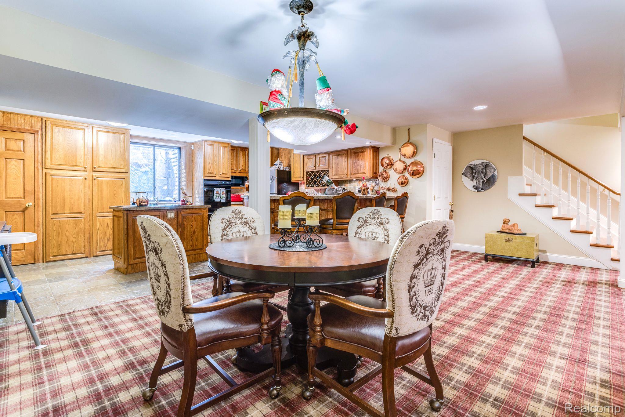 1500 EDISON SHORES Place 34