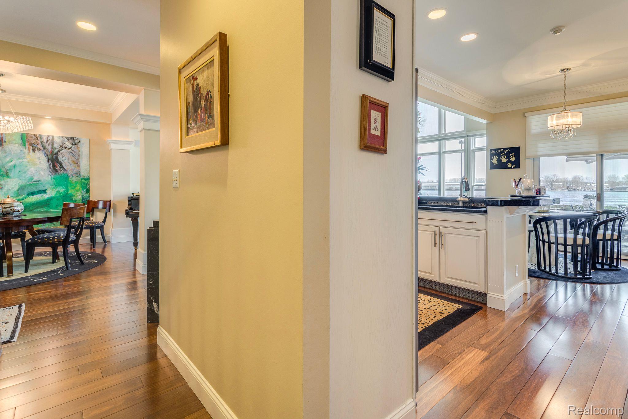 1500 EDISON SHORES Place 34