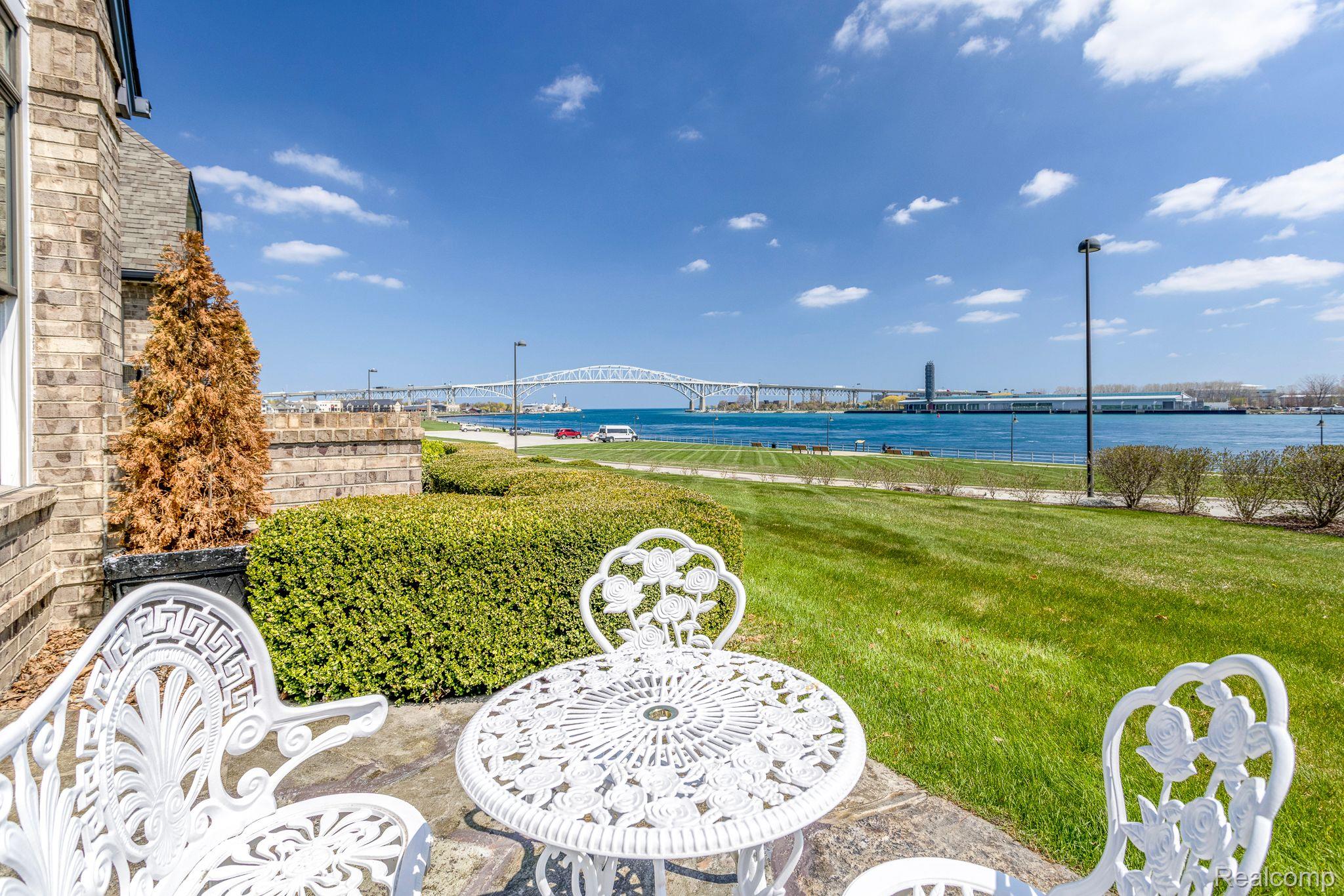 1500 EDISON SHORES Place 34
