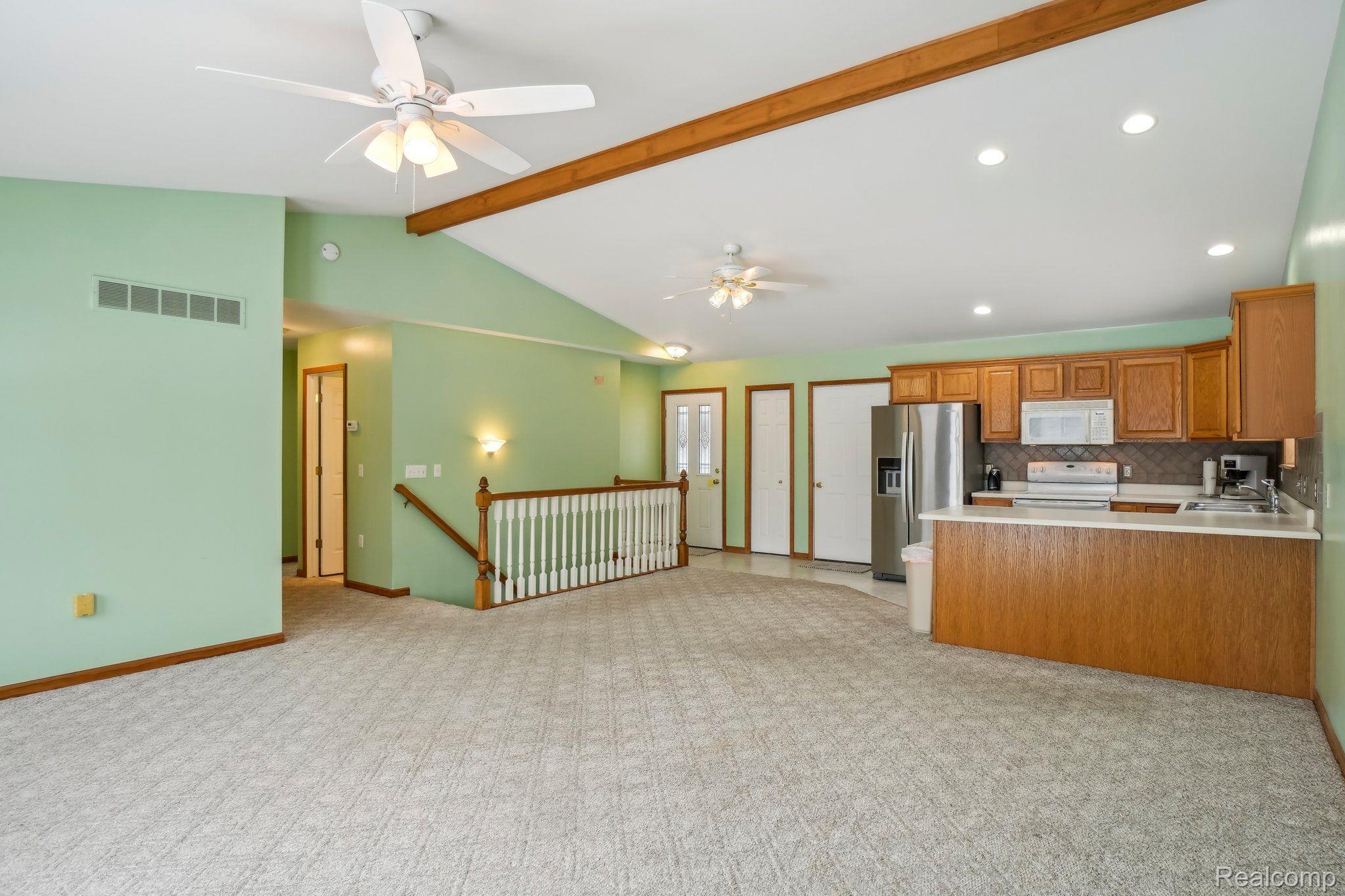 185 HARBOR VIEW Drive