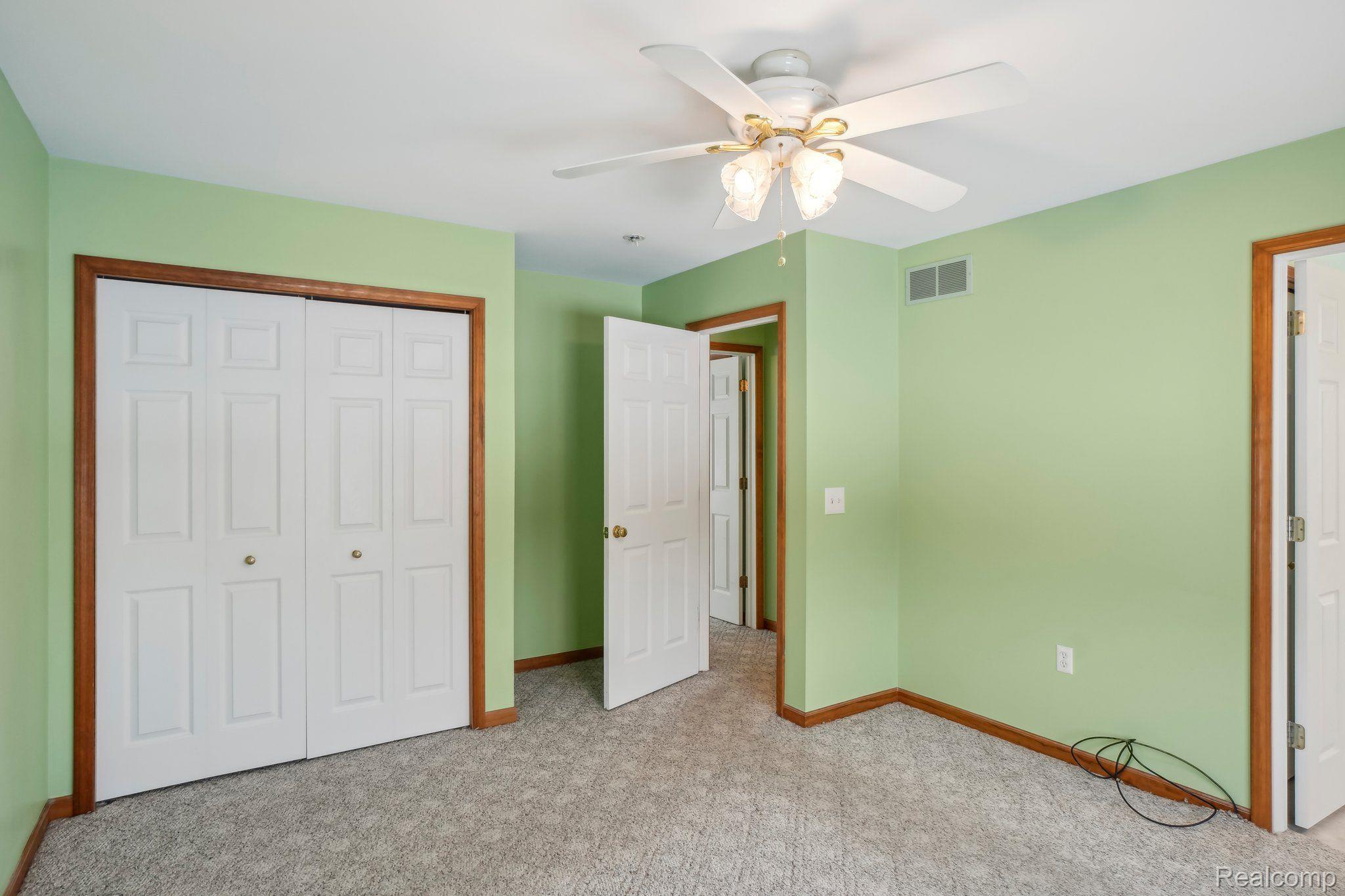 185 HARBOR VIEW Drive