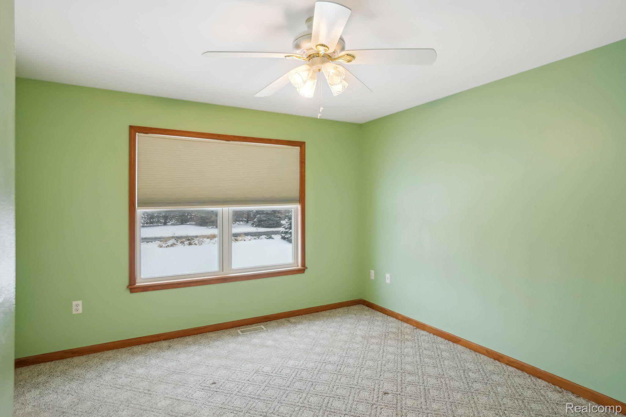 185 HARBOR VIEW Drive