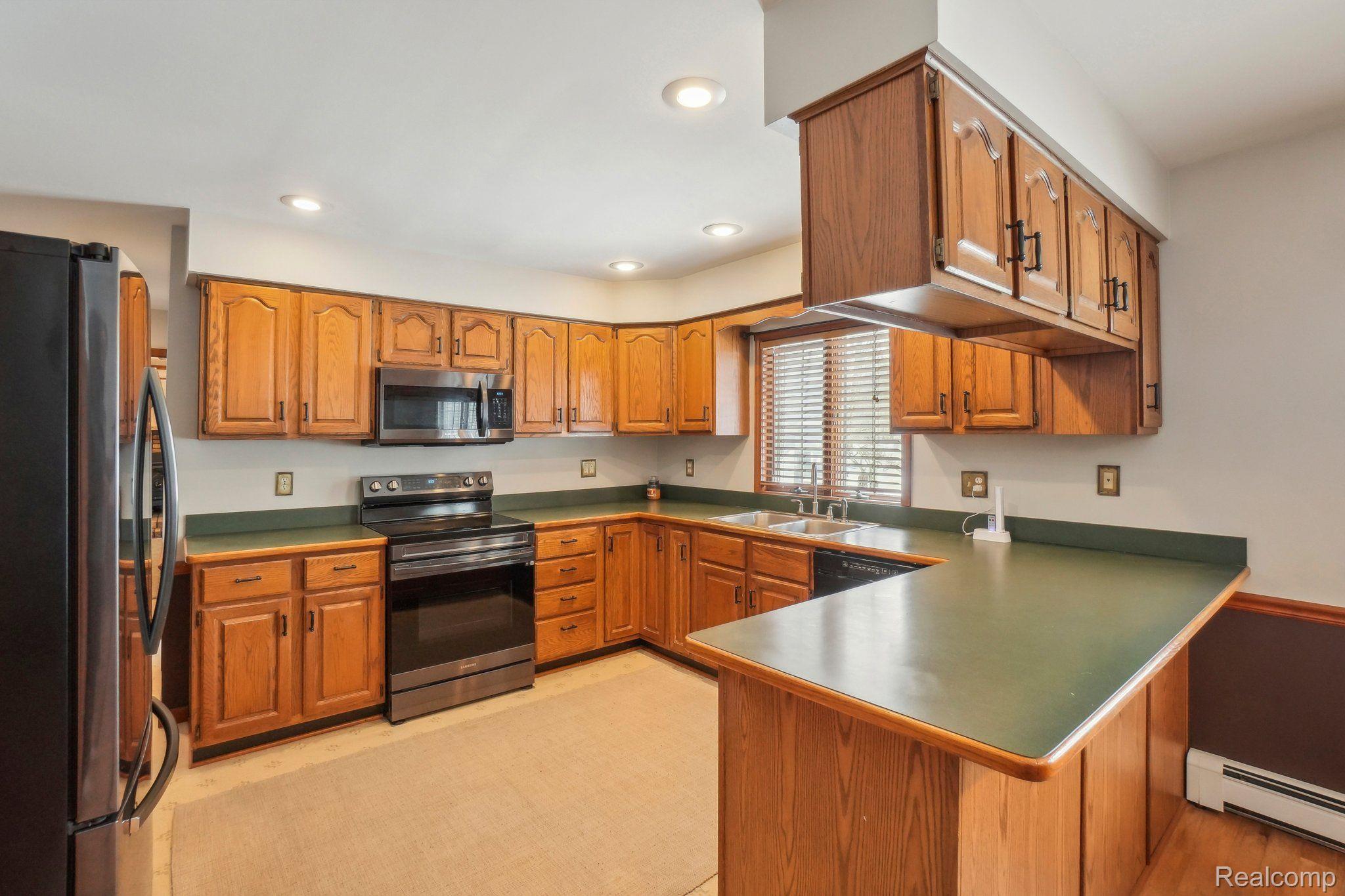 4121 Parker Road