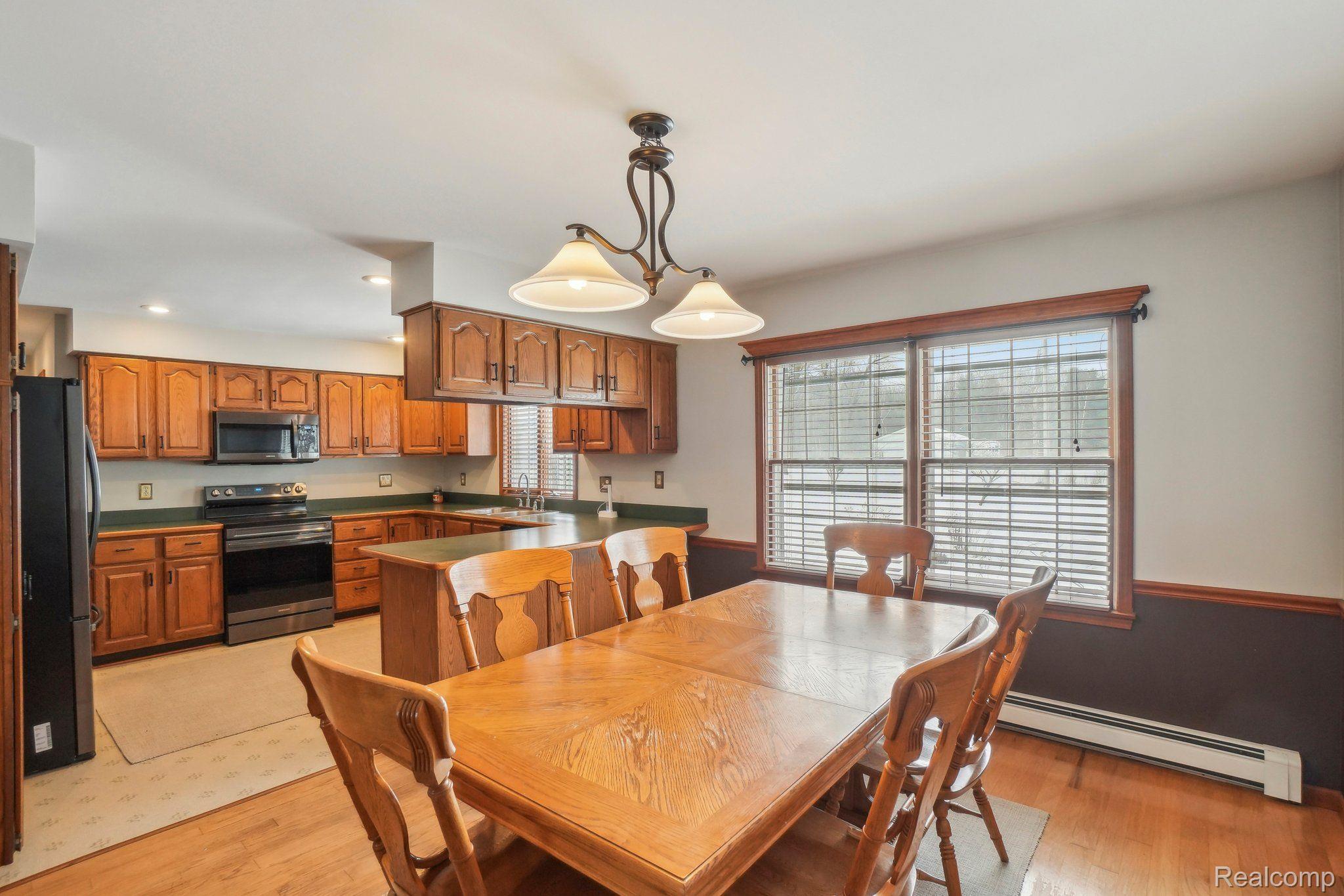 4121 Parker Road