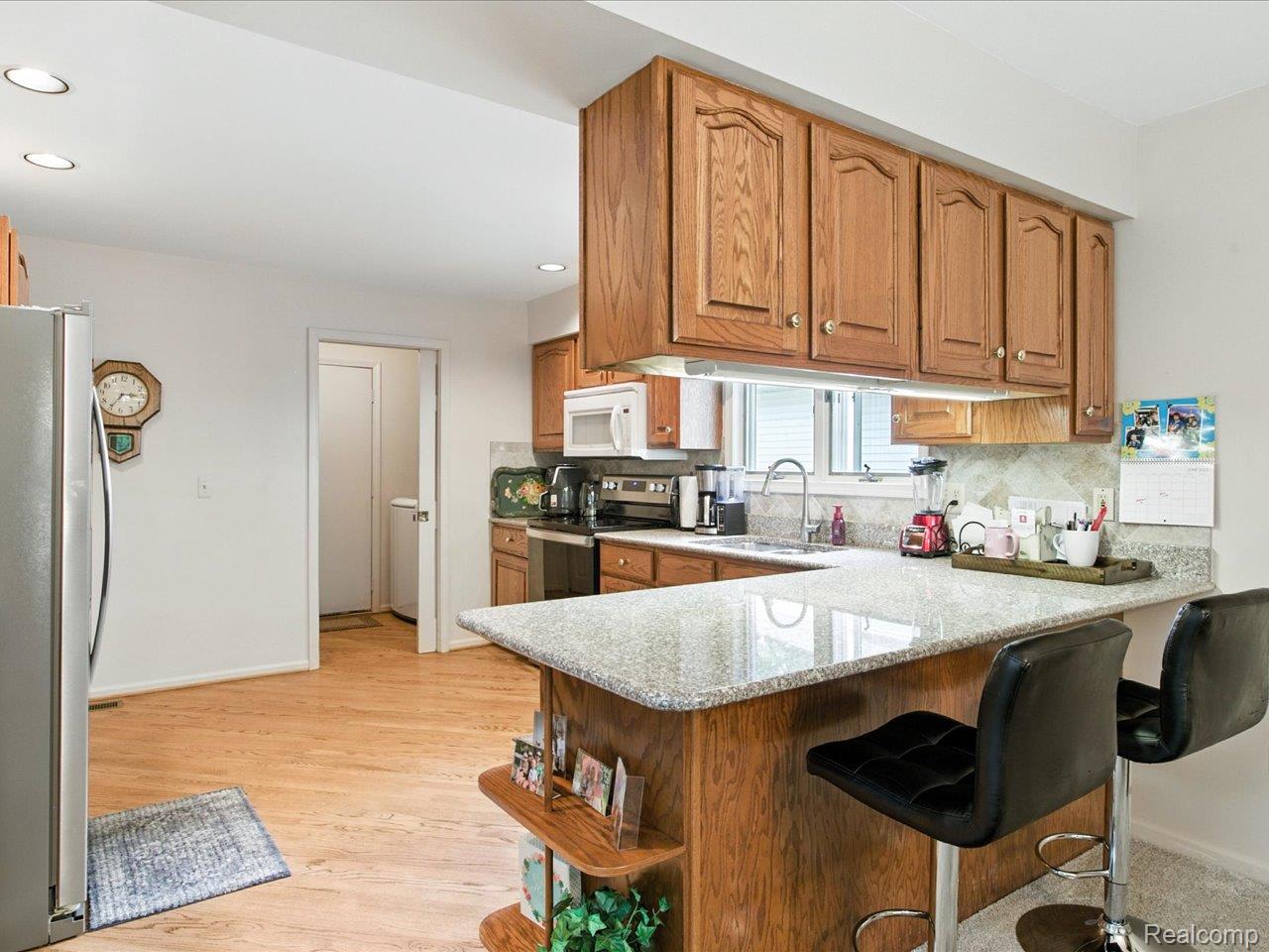 3917 Oak Hills Circle