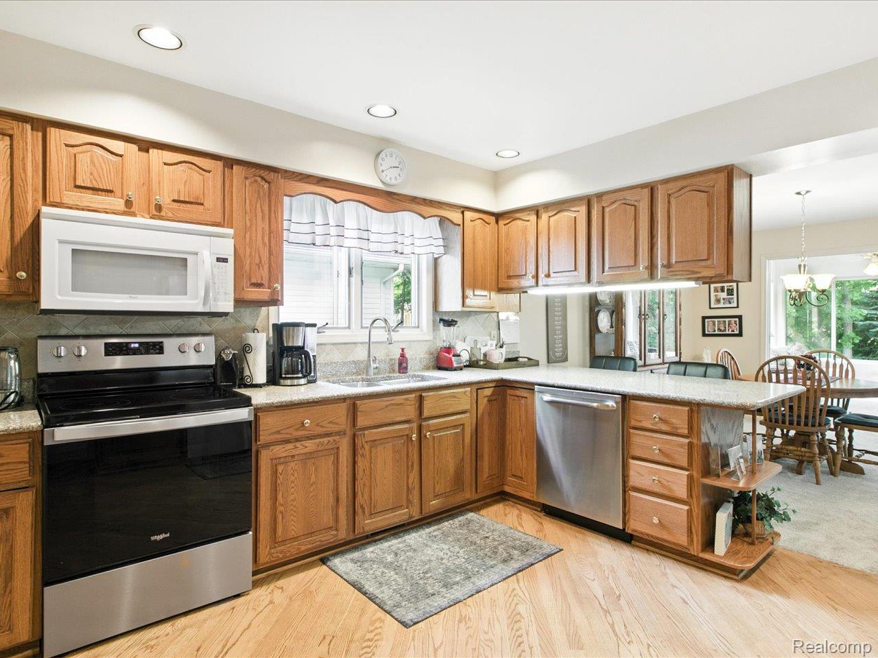 3917 Oak Hills Circle