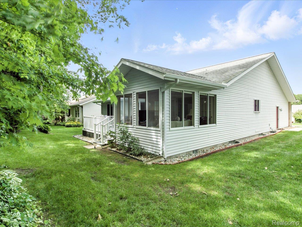 3917 Oak Hills Circle