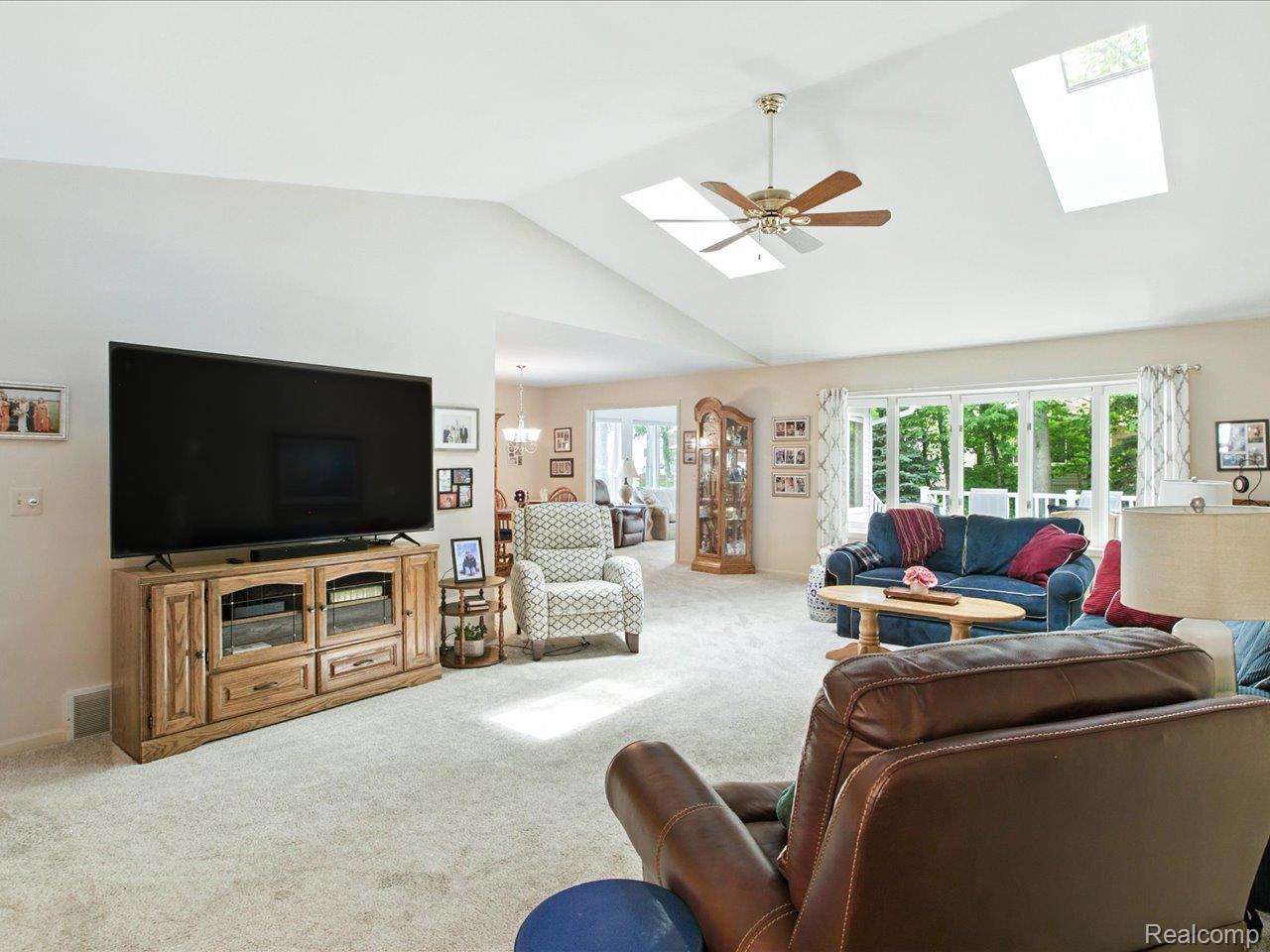 3917 Oak Hills Circle