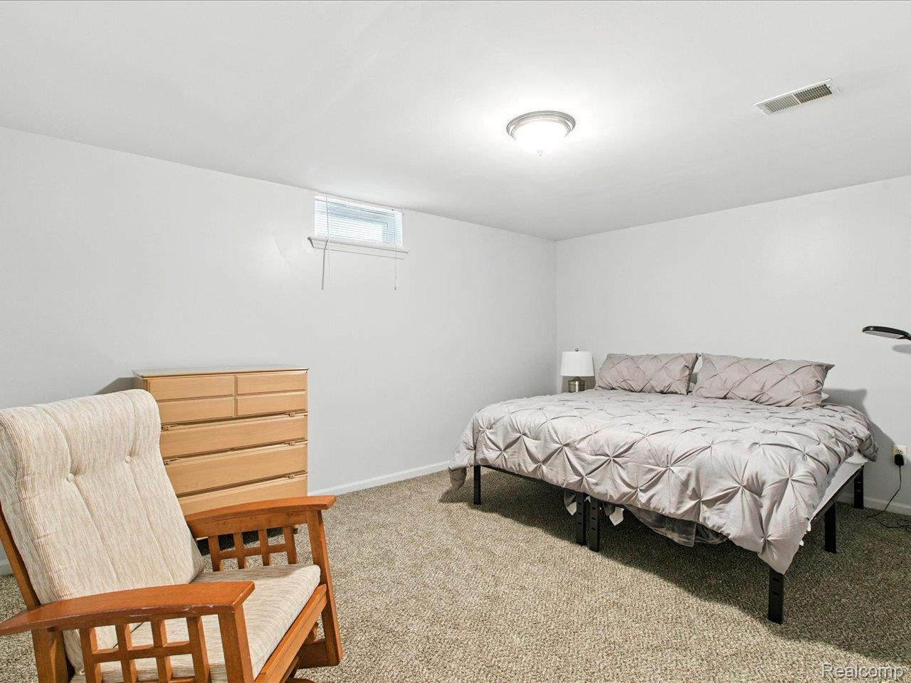 3917 Oak Hills Circle