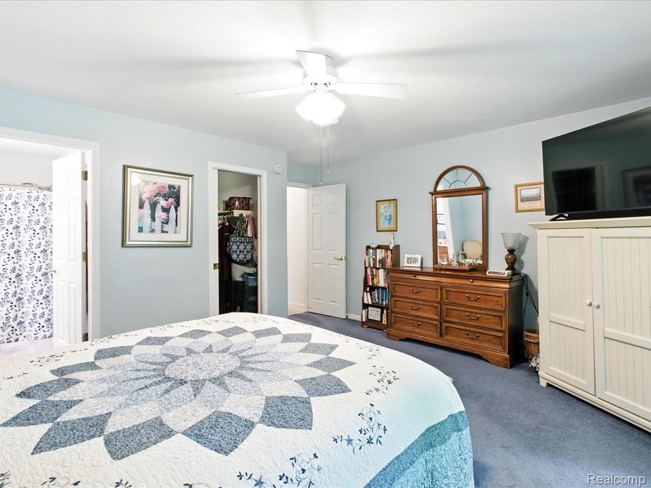 3917 Oak Hills Circle
