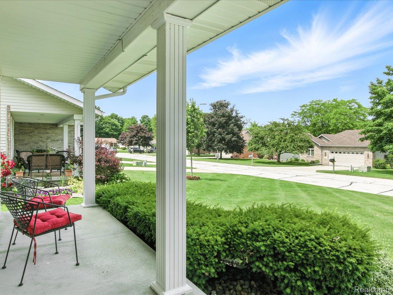 3917 Oak Hills Circle