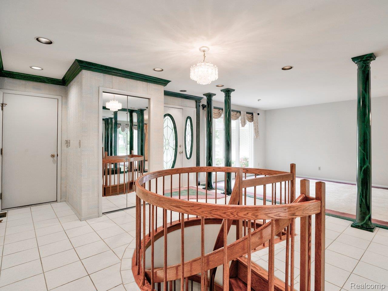 3888 Butternut Court