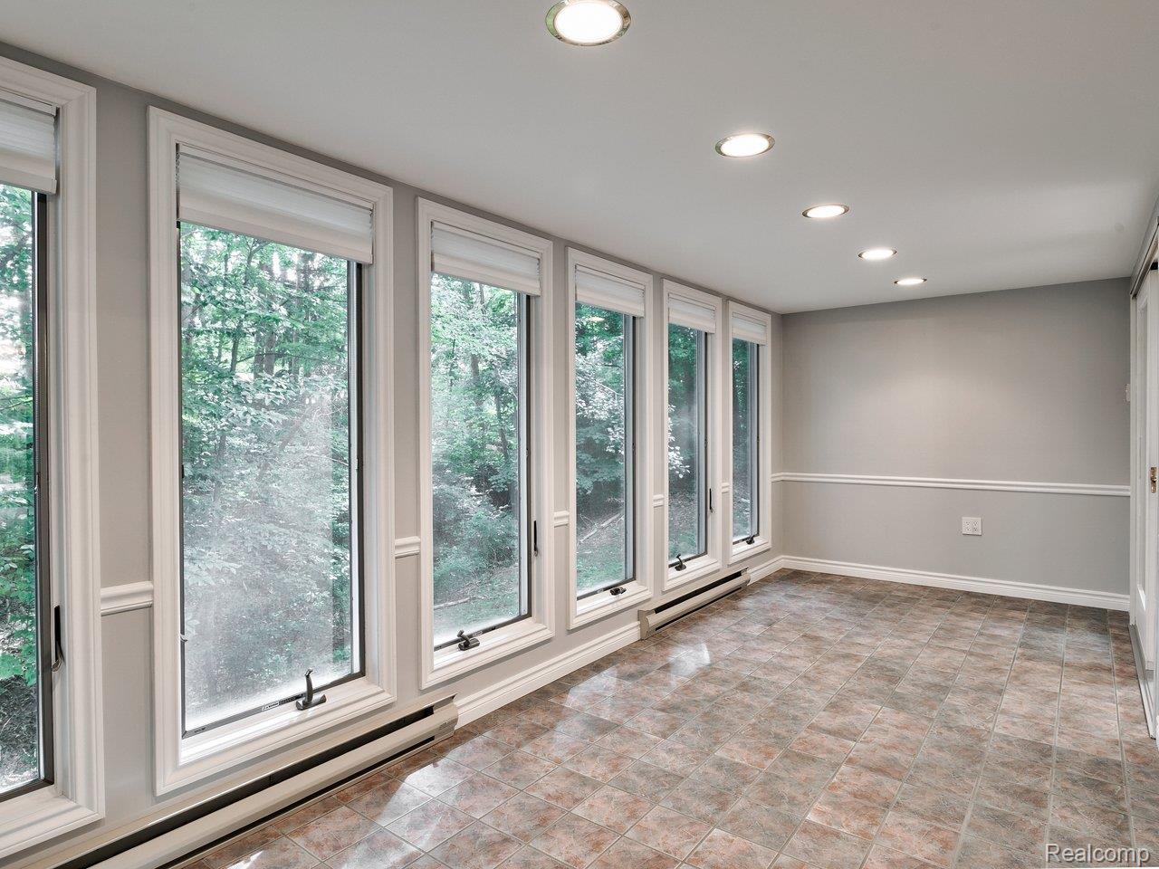 3888 Butternut Court