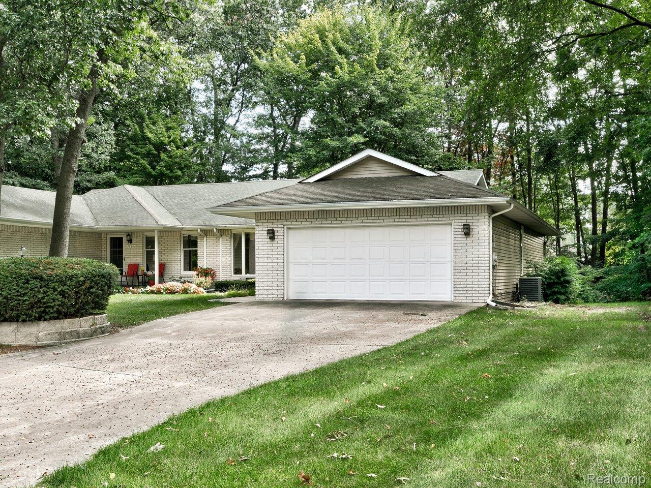 3888 Butternut Court