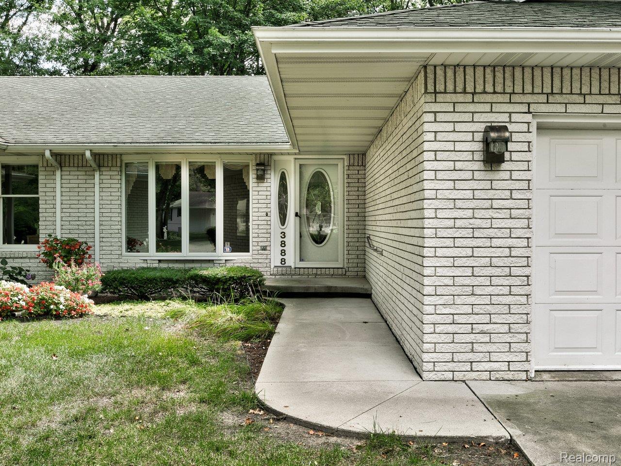 3888 Butternut Court