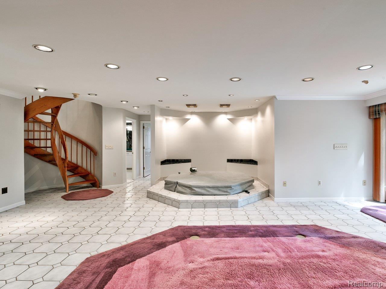 3888 Butternut Court