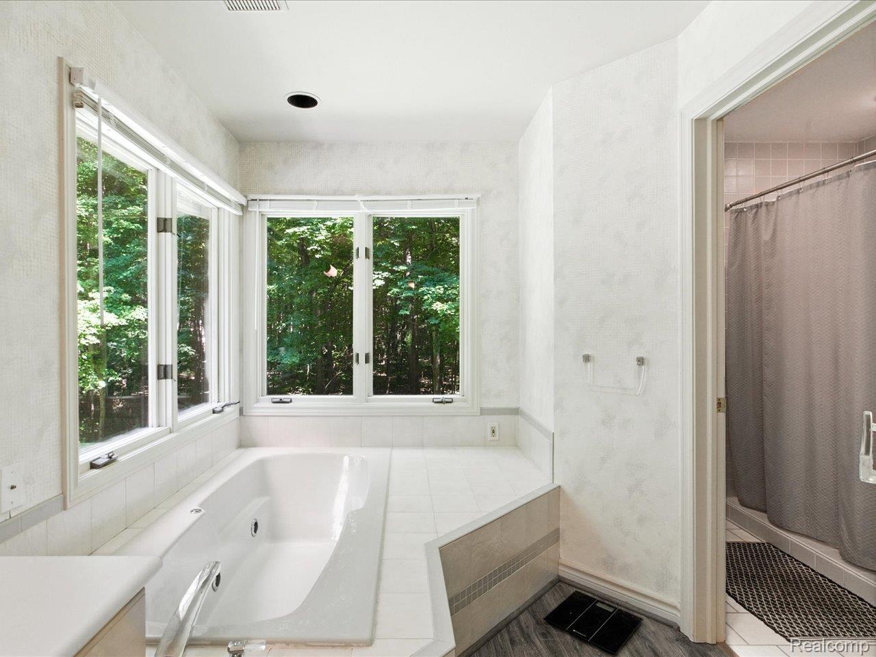 3699 W Surrey Lane