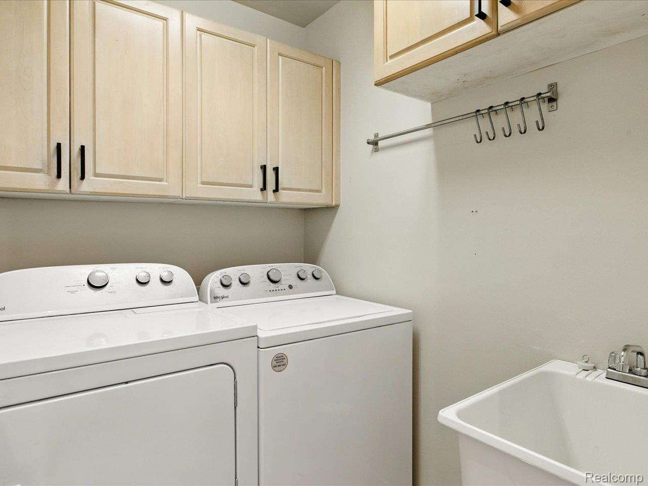 3699 W Surrey Lane