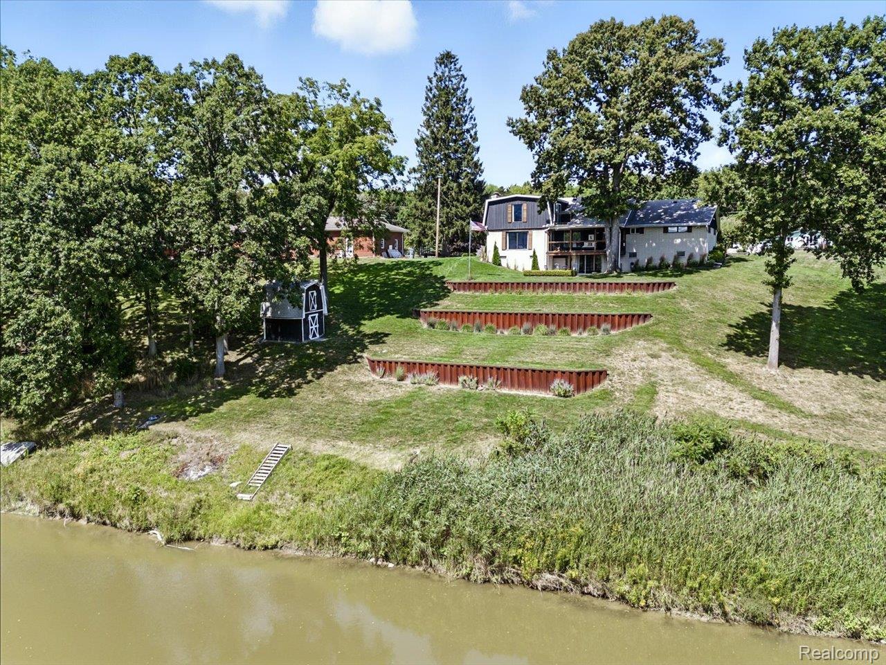 4405 North River Road